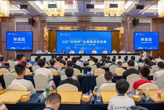 调教小荡货h办公室打屁股视频