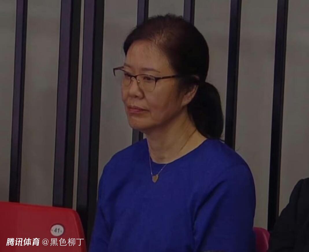 caoporm碰最新免费公开视频