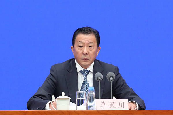 午夜视频免费在线