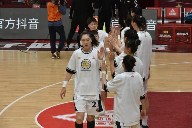 电脑主板温度多少是正常的